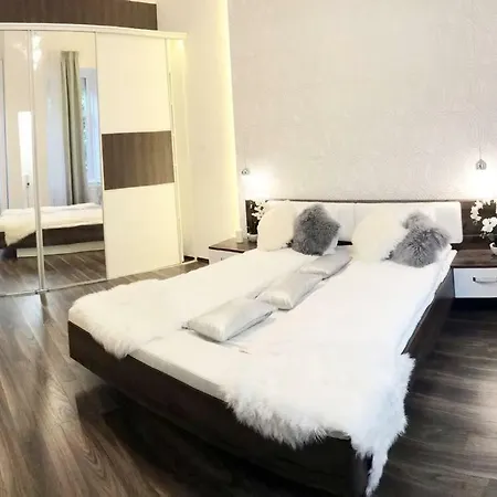 Grand Eliza 3bedroom Luxury Apt At Blaha Apartament *