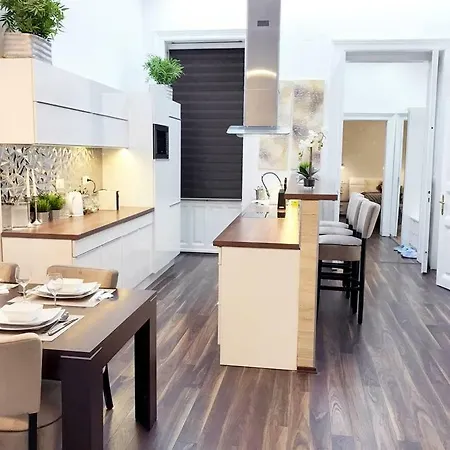 Apartament Grand Eliza 3bedroom Luxury Apt At Blaha *